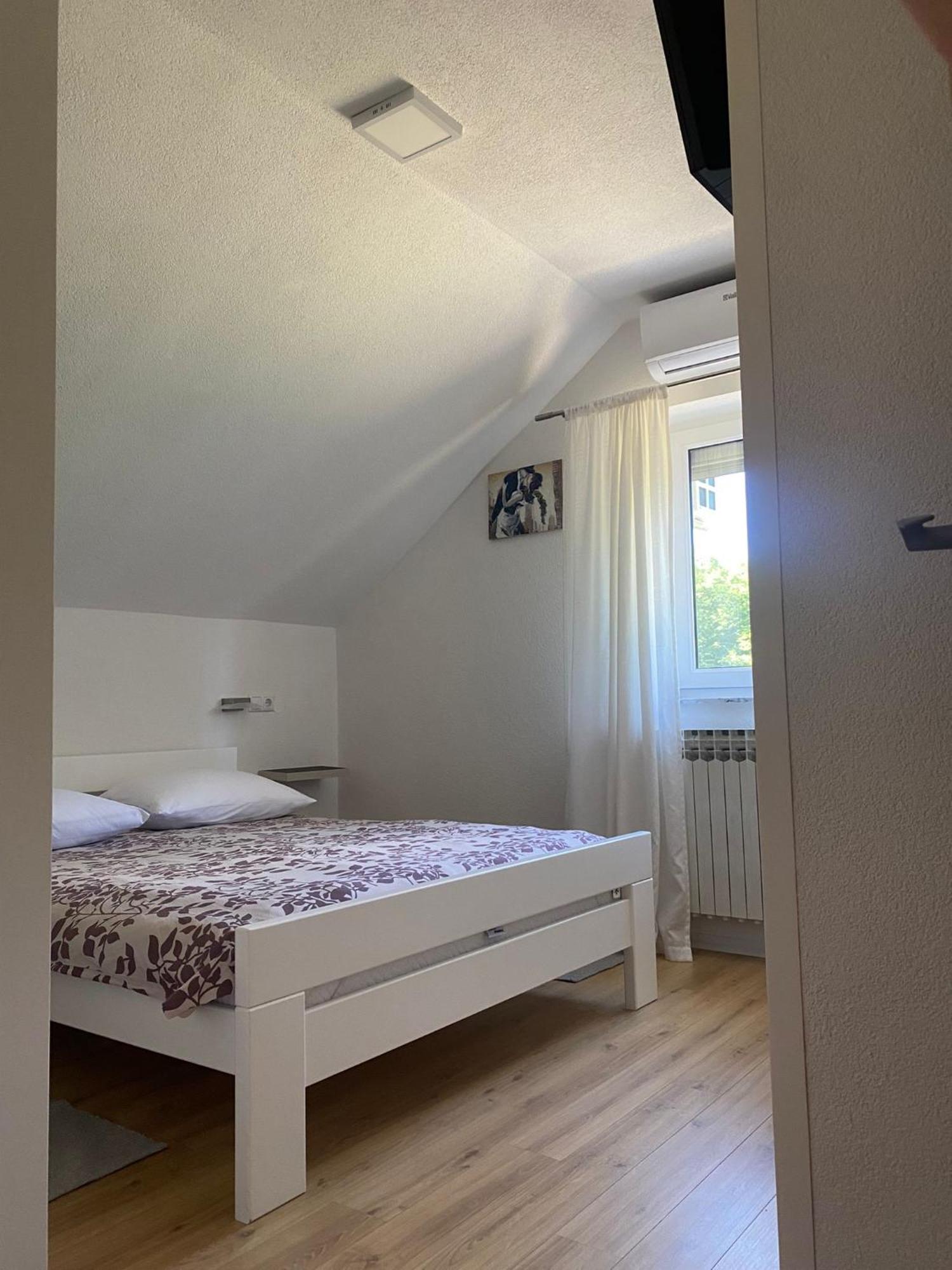 Guesthouse Abrlic Seliste Dreznicko Bagian luar foto